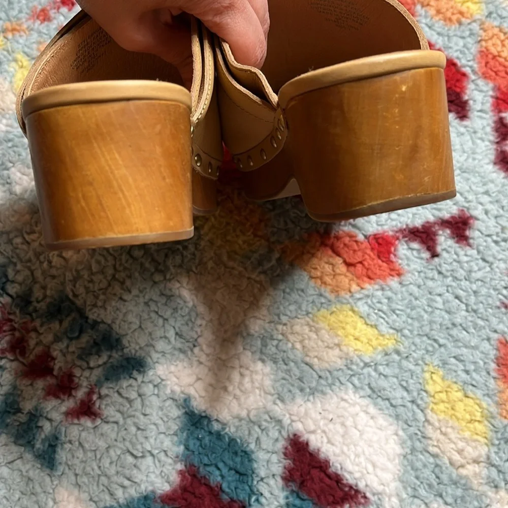 Madewell Cecily oiled leather clogs - Picture 8 of 8